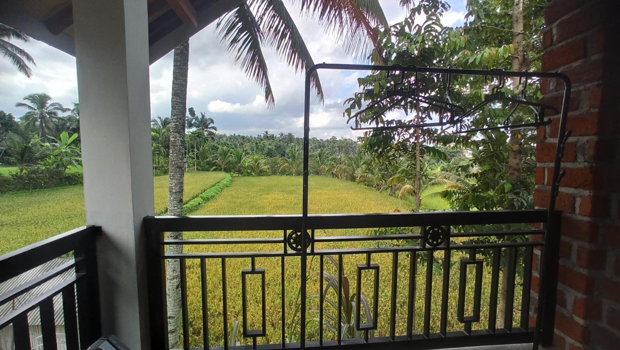 Bunga Maliq Bungalow Lombok Tetebatu Ruang foto