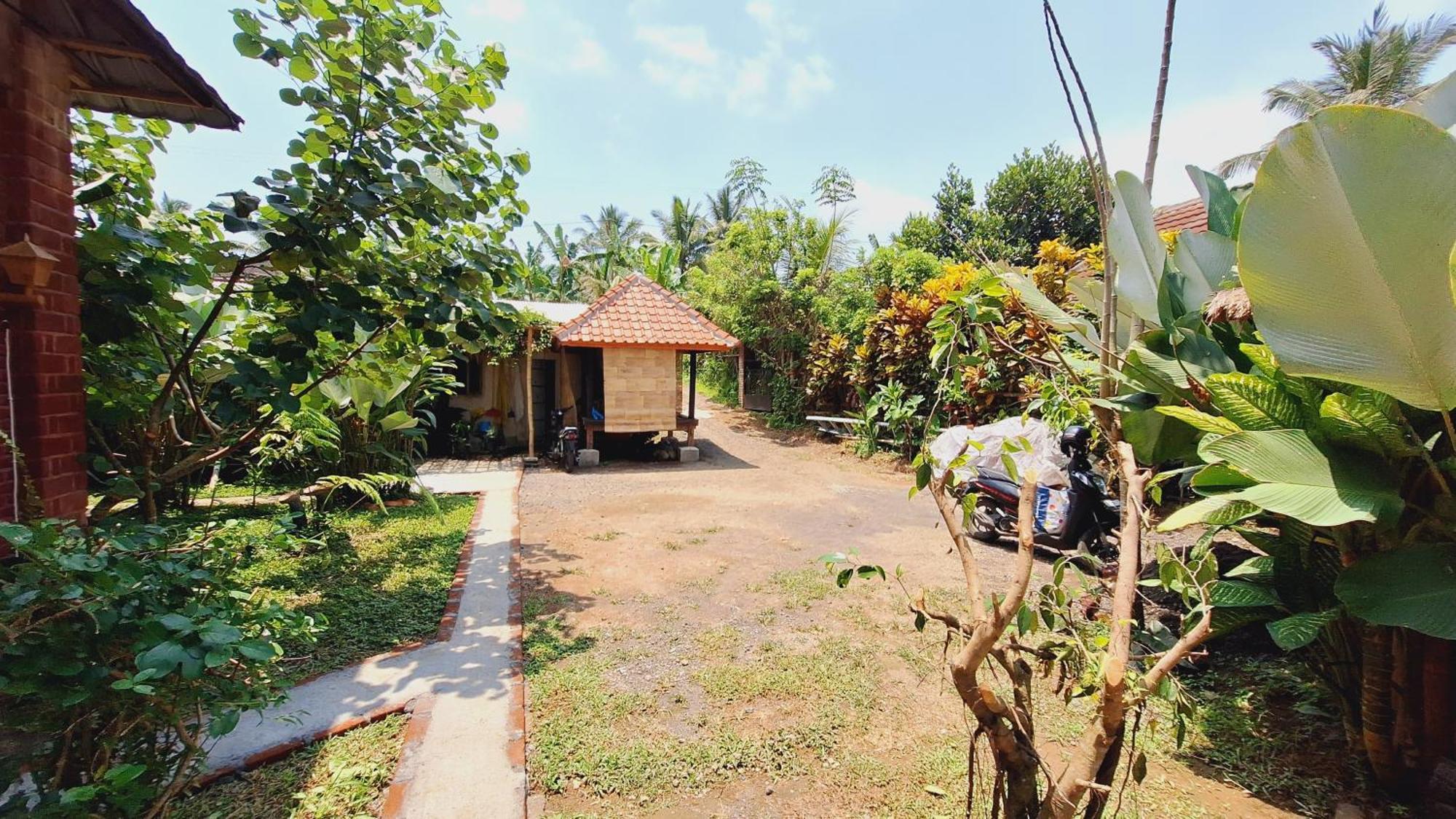 Bunga Maliq Bungalow Lombok Tetebatu Ruang foto